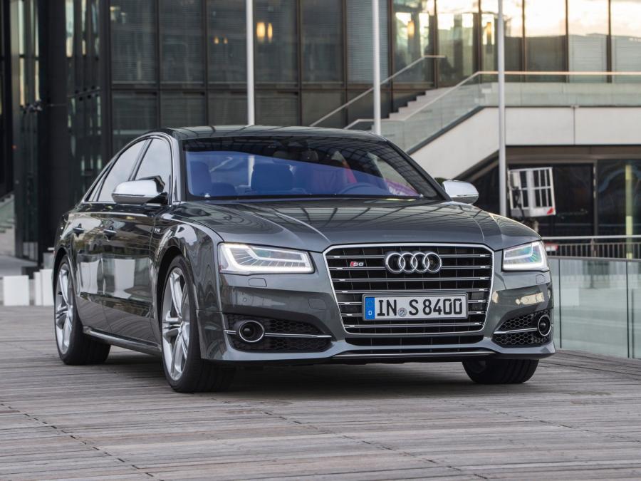  Audi S8 (D4) 2013 года  (WW) (фото 1 из 38)